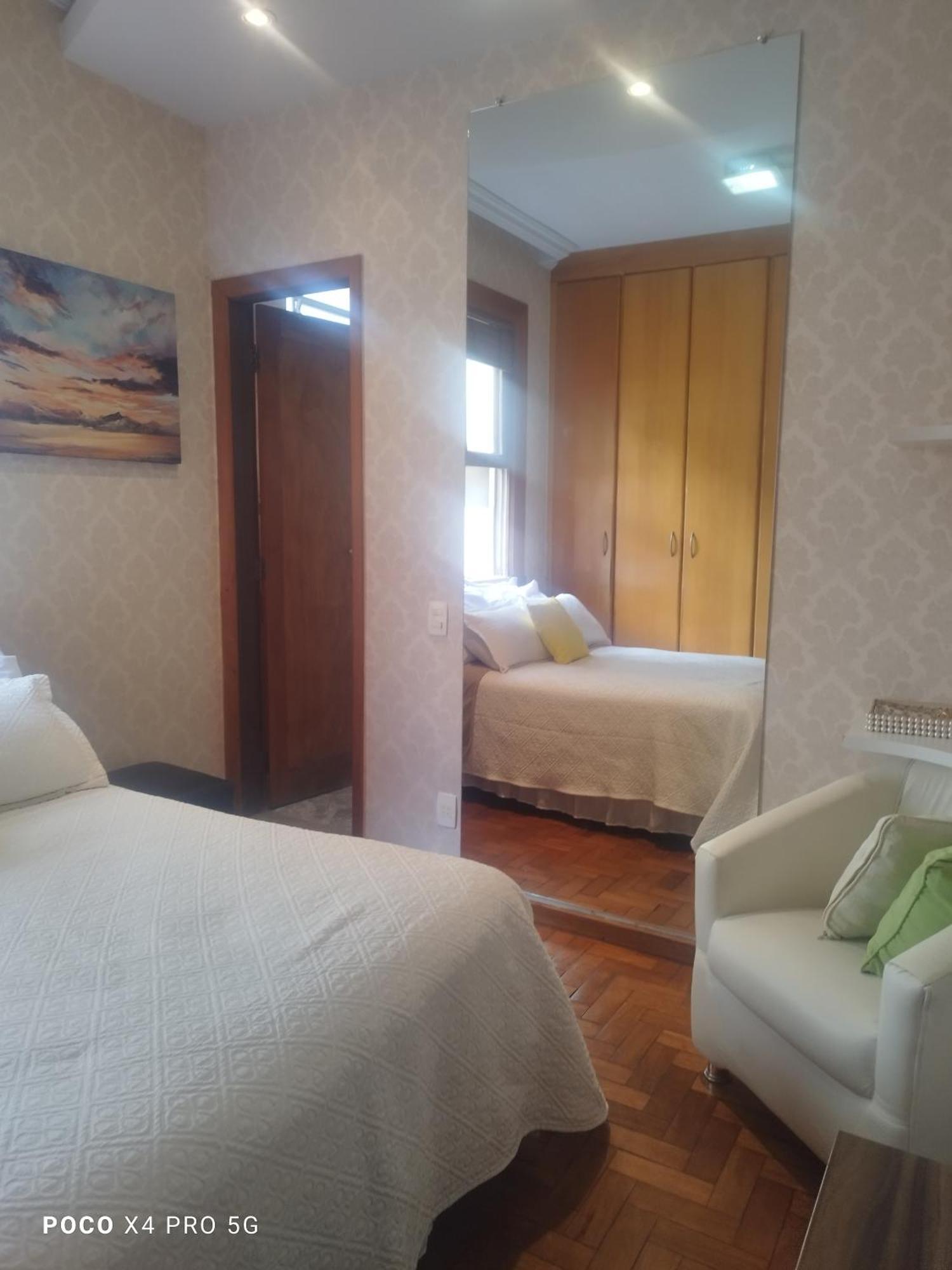 Quarto Suite -Em Apartamento Familiar Белу-Оризонти Экстерьер фото