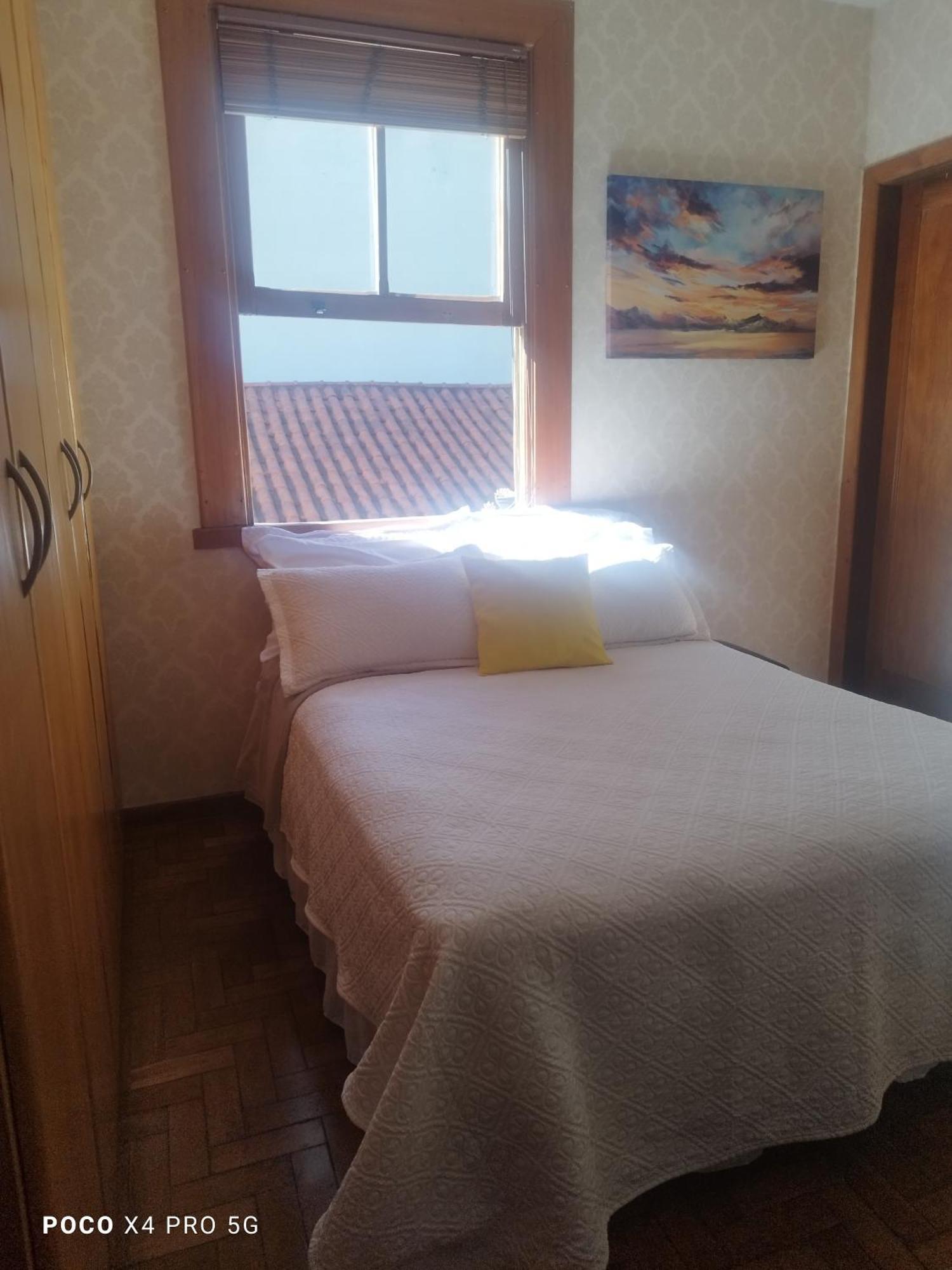 Quarto Suite -Em Apartamento Familiar Белу-Оризонти Экстерьер фото